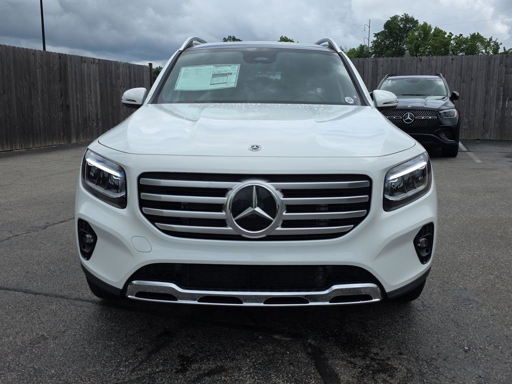 New 2026 White Mercedes-Benz GLB 250 image 8