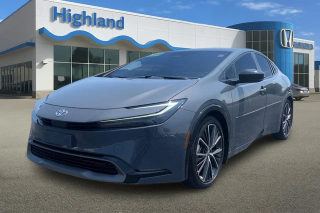 2024 Toyota Prius XLE