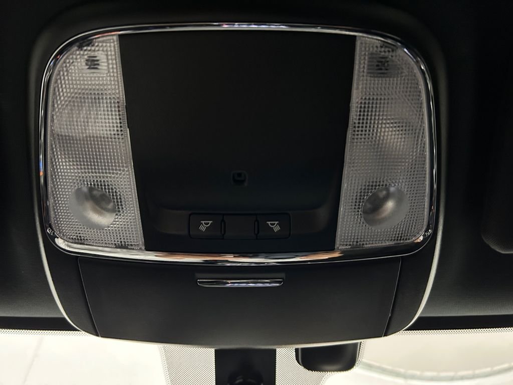 Used 2021 Silver Jeep Laredo E image 29