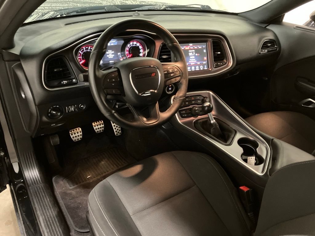 Used 2016 Pitch Black Clearcoat Dodge R/T Scat Pack image 2