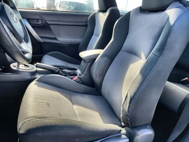 Used 2014 White Scion Base image 15