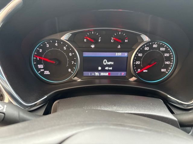 Used 2022 Gray Chevrolet Premier image 25