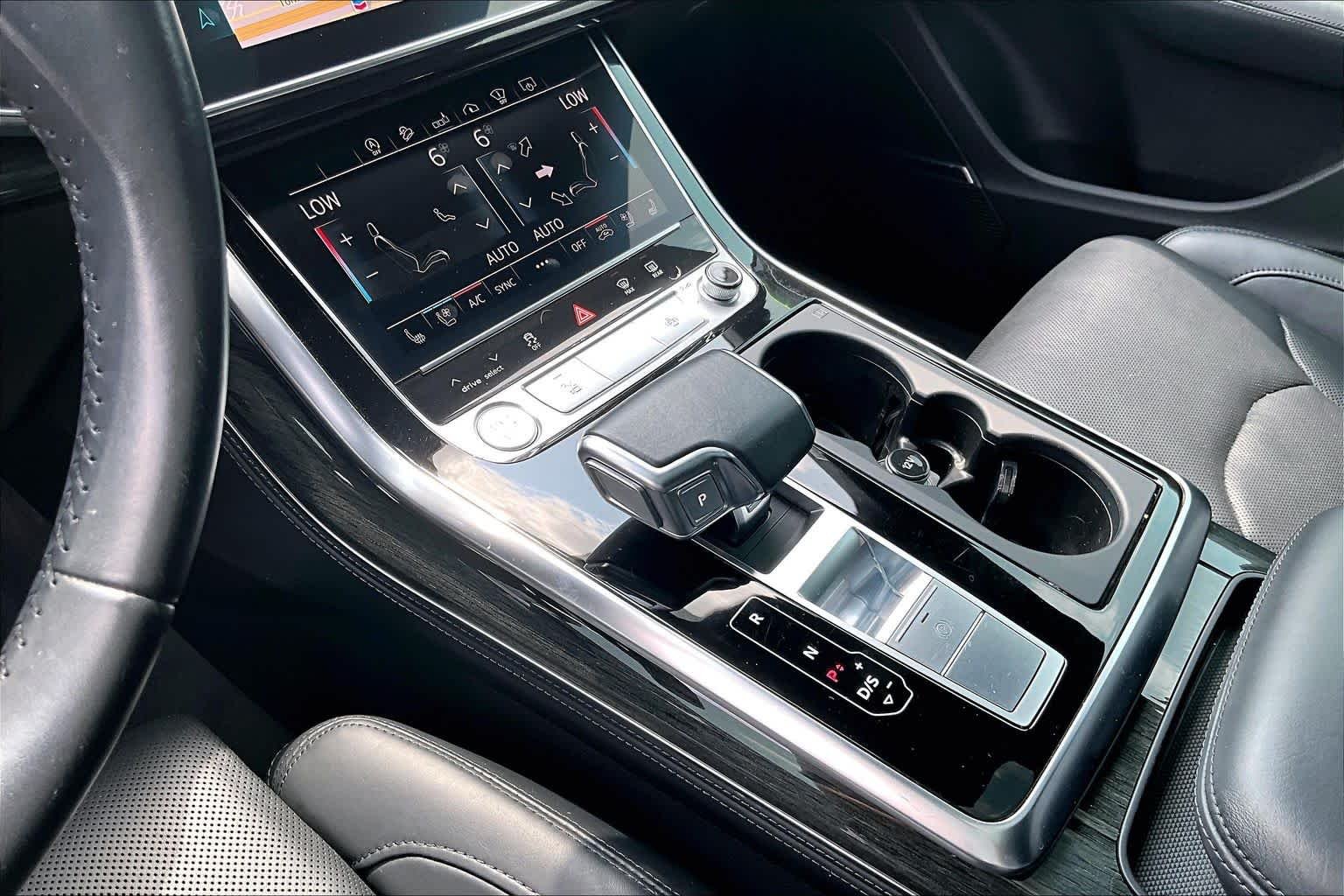 Used 2020 Navarra Blue Metallic Audi Prestige image 16