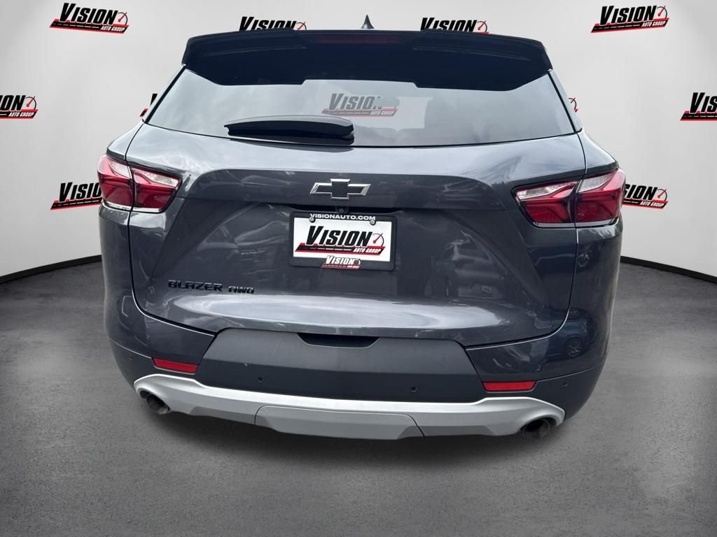 Used 2021 Gray Chevrolet LT image 6