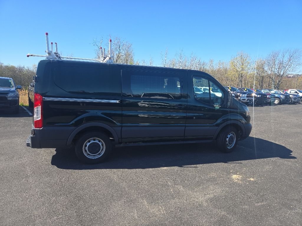 Used 2015 Green Ford Base image 8