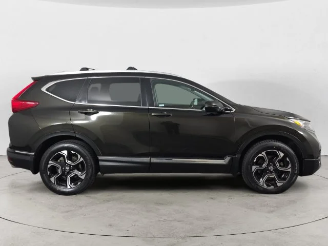 Used 2017 Dark Olive Metallic Honda Touring image 4