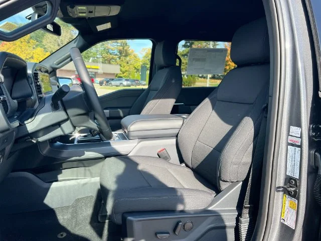 New 2026 Carbonized Gray Metallic Ford XLT image 22