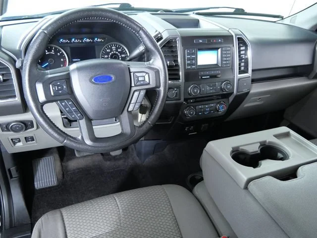 Used 2015 Black Ford XLT image 3