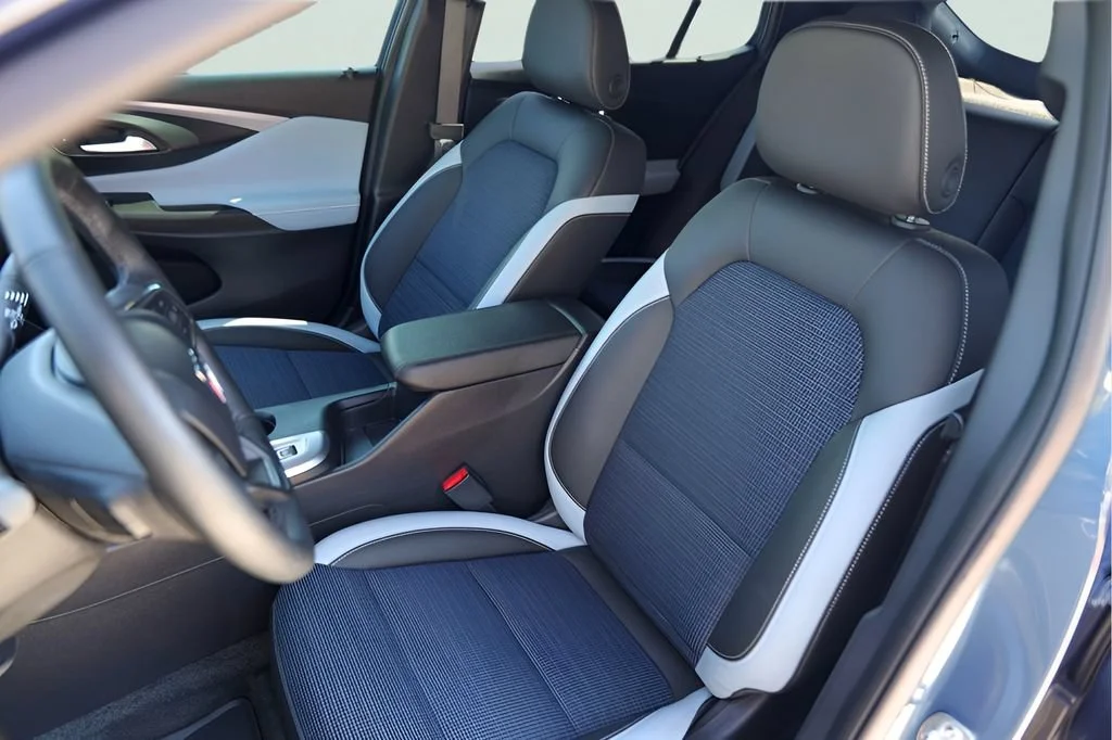 Used 2026 Ocean Blue Metallic Buick Preferred image 10
