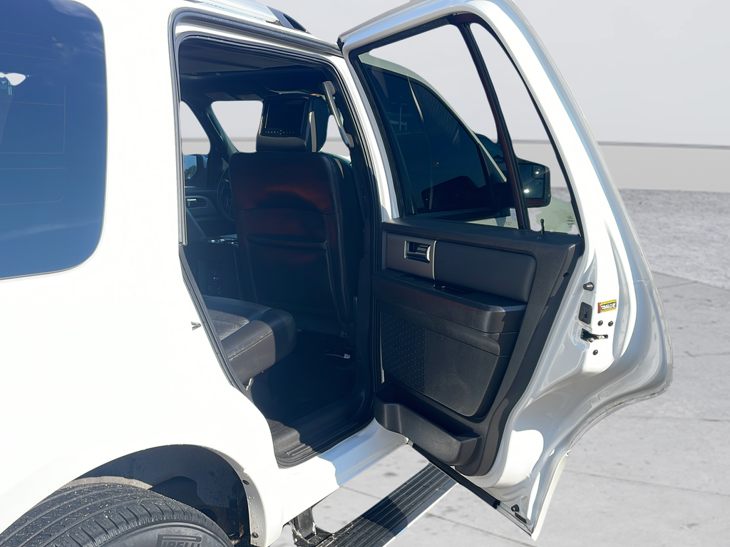 Used 2014 White Ford Limited image 41