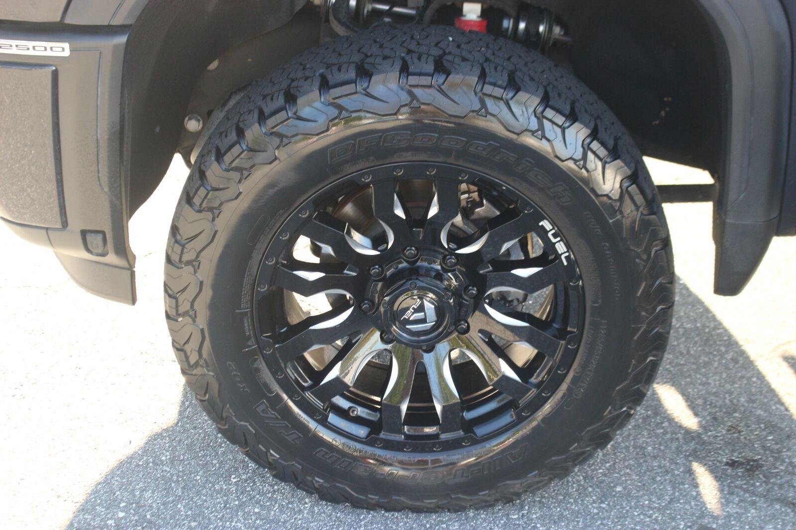Used 2024 Titanium Rush Metallic GMC Denali image 40