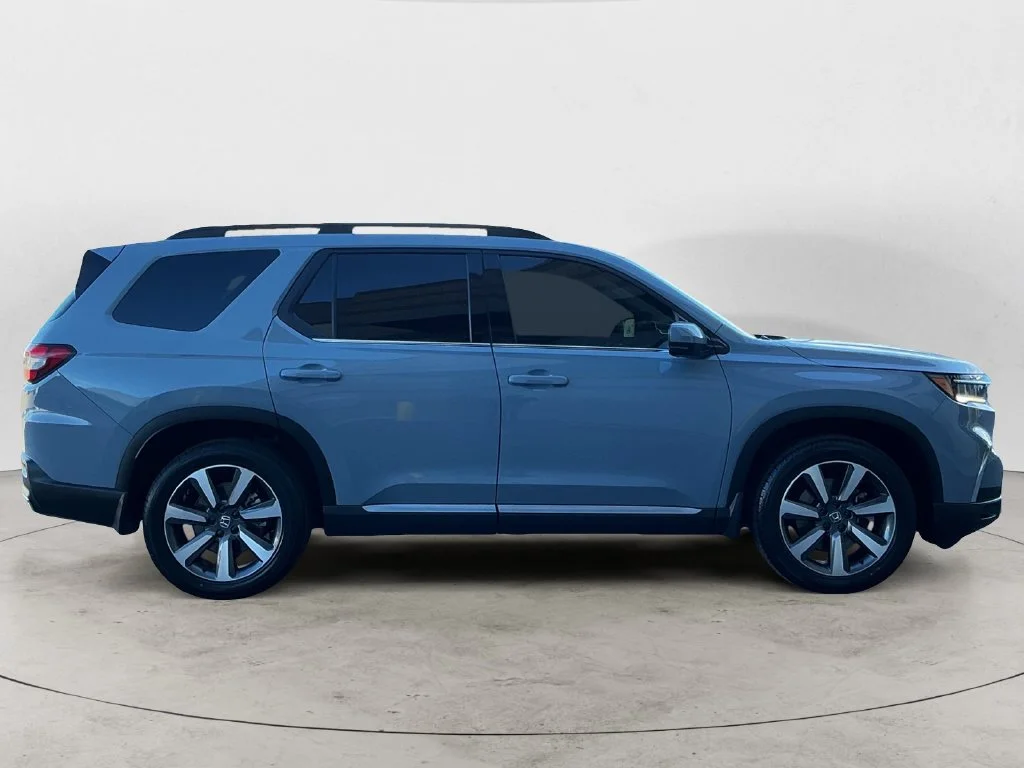 Used 2025 Blue Honda Touring image 7
