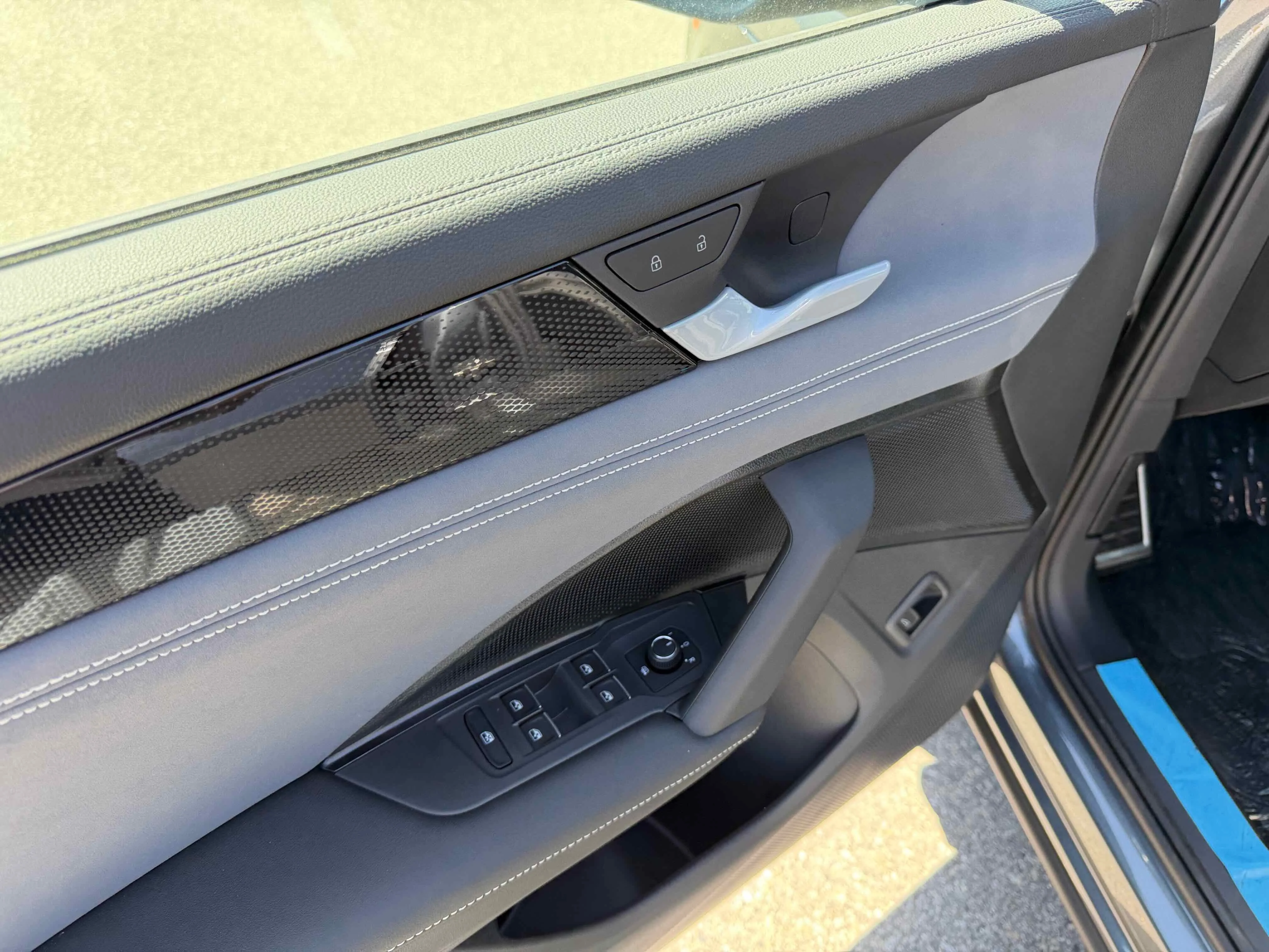 New 2026 Platinum Gray Volkswagen SE R-Line Black image 15