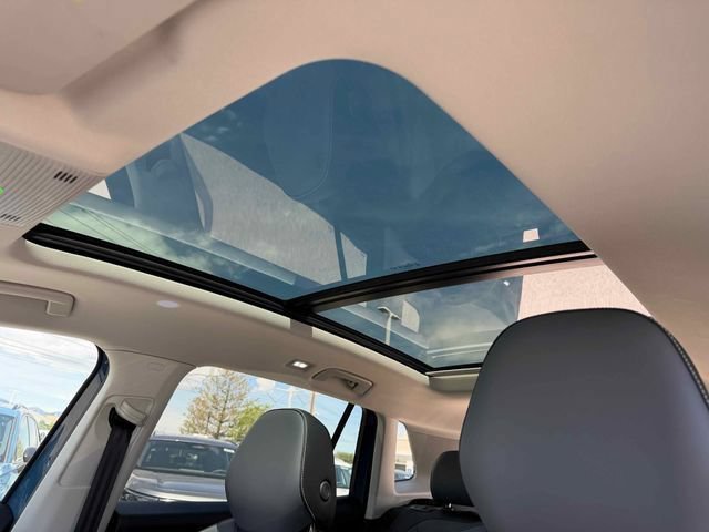New 2026  Volkswagen SE image 27