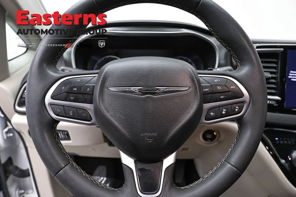 Certified Used 2024 White Chrysler Touring L image 12