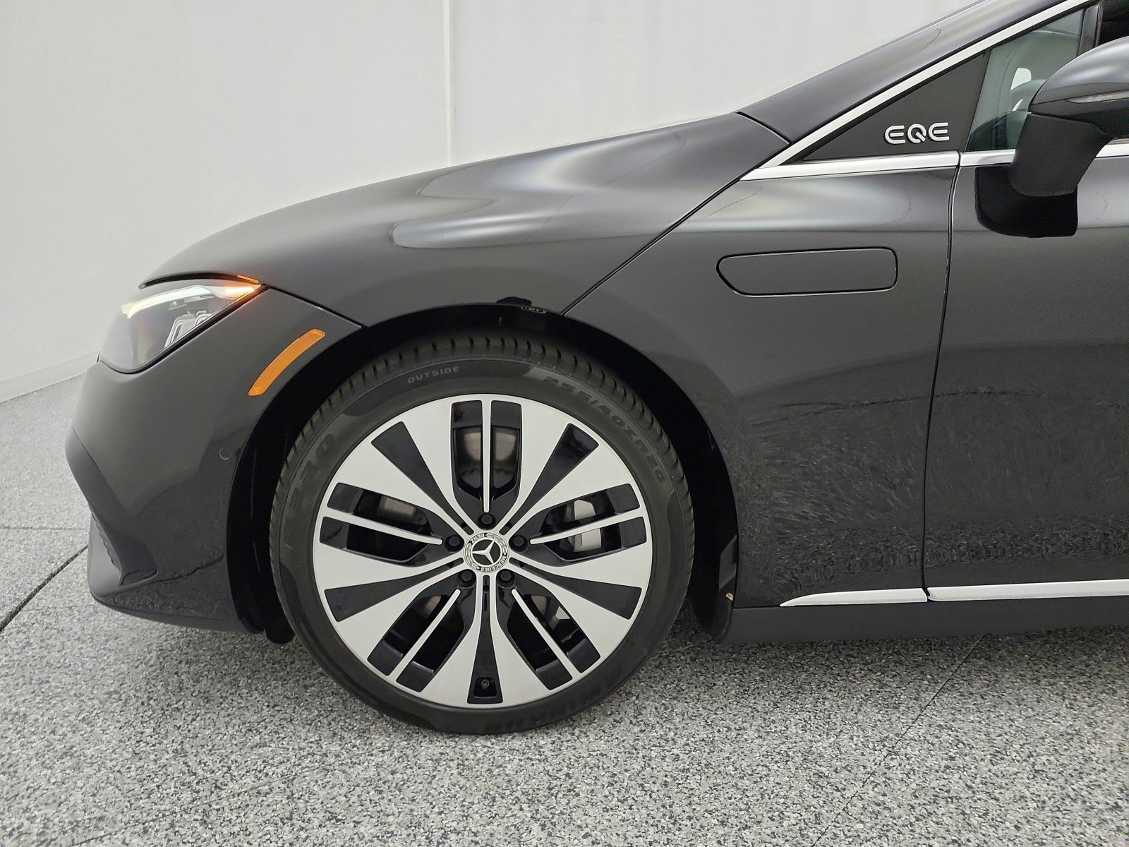 Used 2023 Obsidian Black Metallic Mercedes-Benz EQE 350 4MATIC®+ Sedan image 16