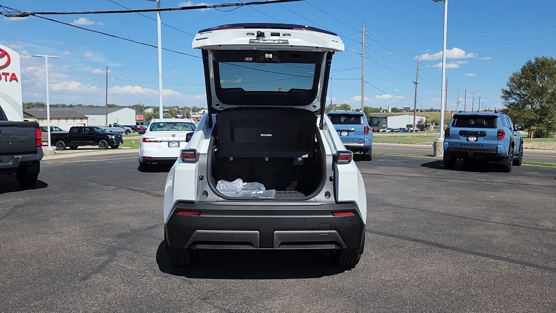 2026 Toyota C-HR SE - Photo 17