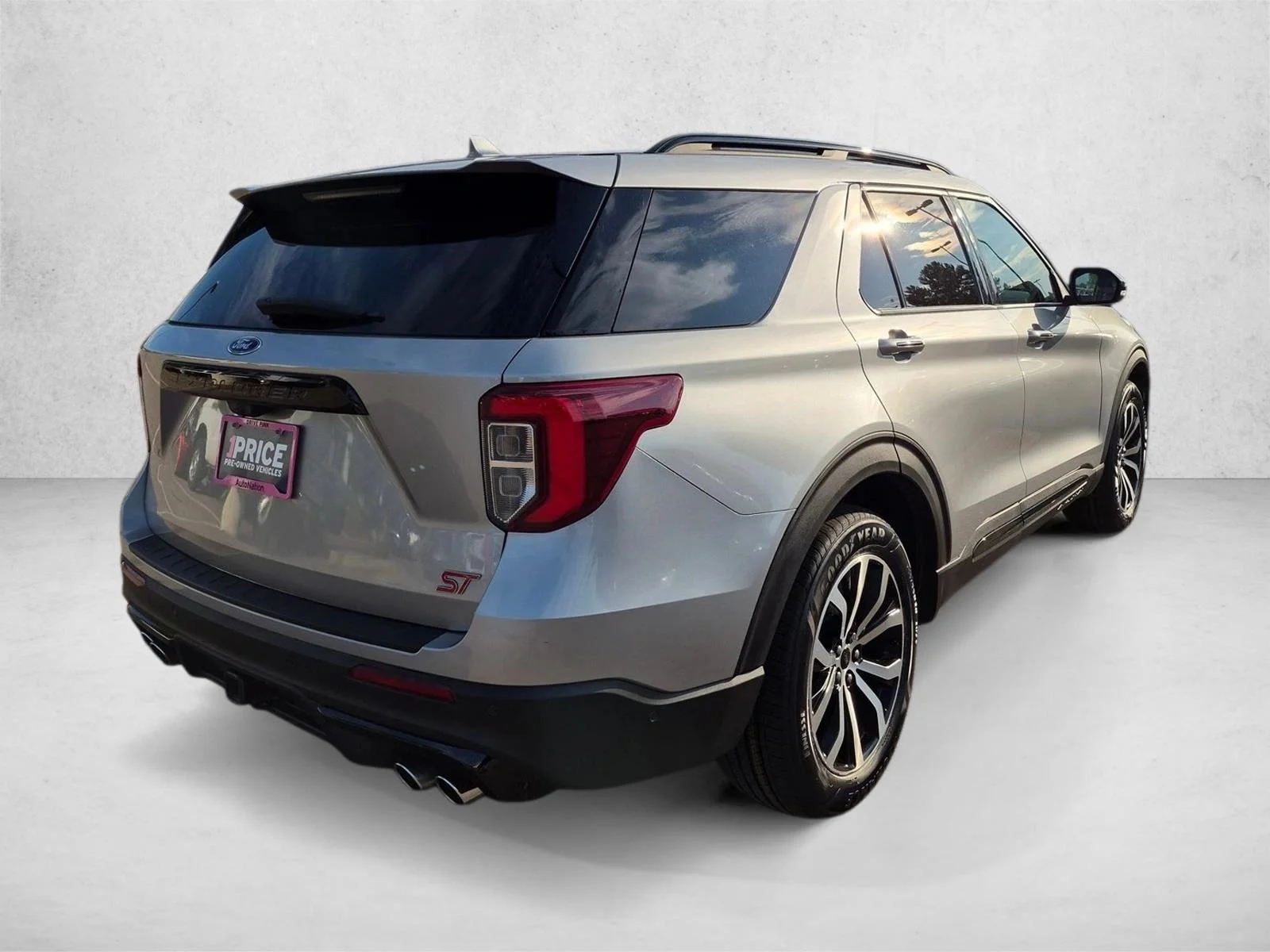 Used 2020 Iconic Silver Metallic Ford ST image 5