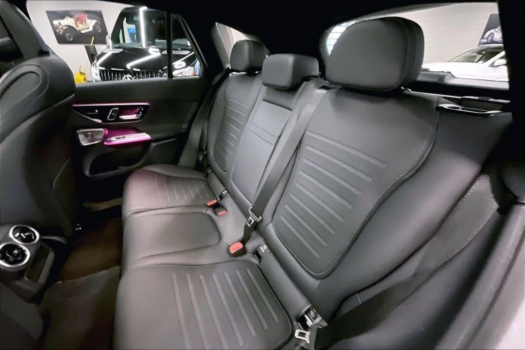 Used 2026 Gray Mercedes-Benz GLC 300 image 18
