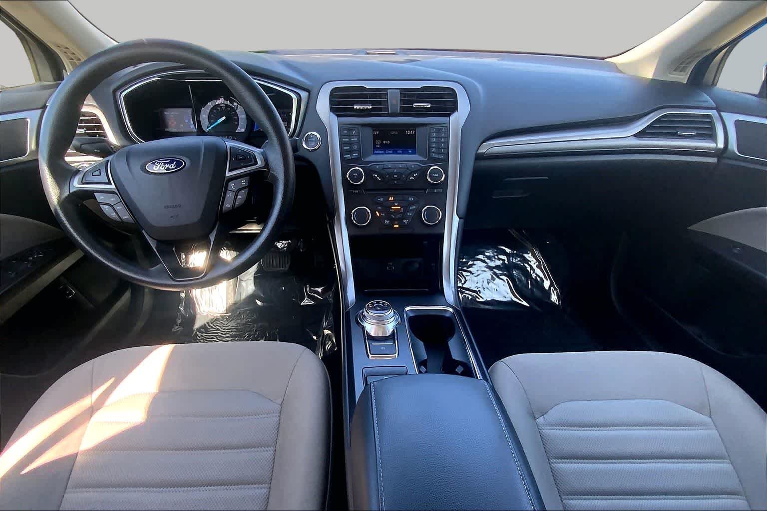 Used 2018 Shadow Black Ford S image 15