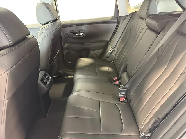 New 2026 Crystal Black Pearl Acura Base image 32