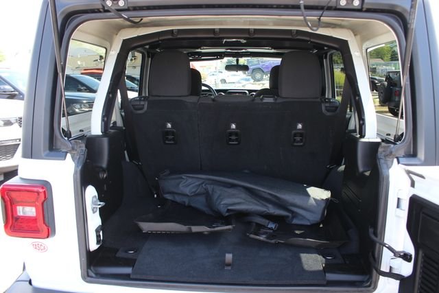Used 2019 White Jeep Unlimited Sport S image 23