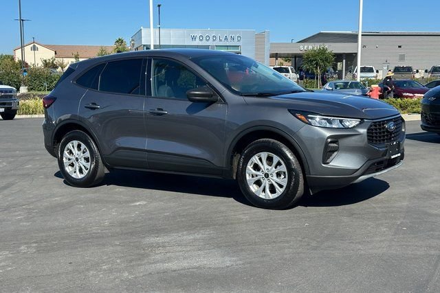 Used 2025 Gray Ford Active image 2