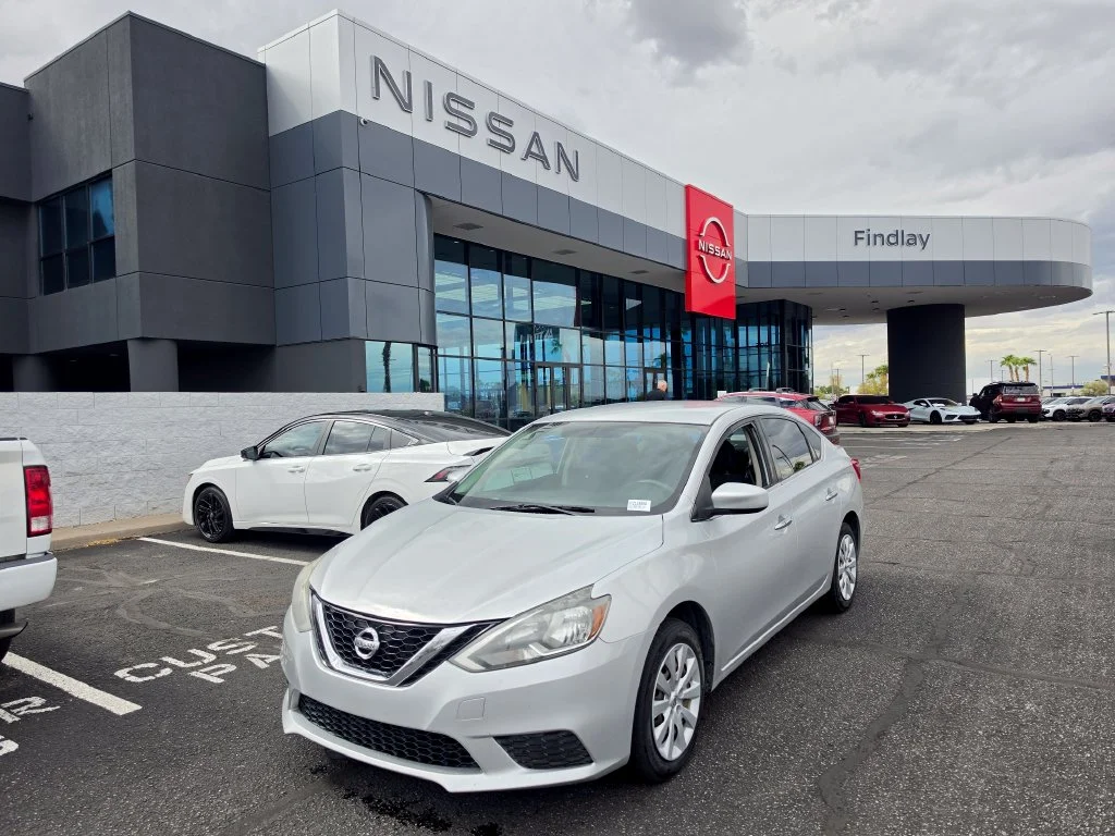 Used 2017 Silver Nissan S image 1