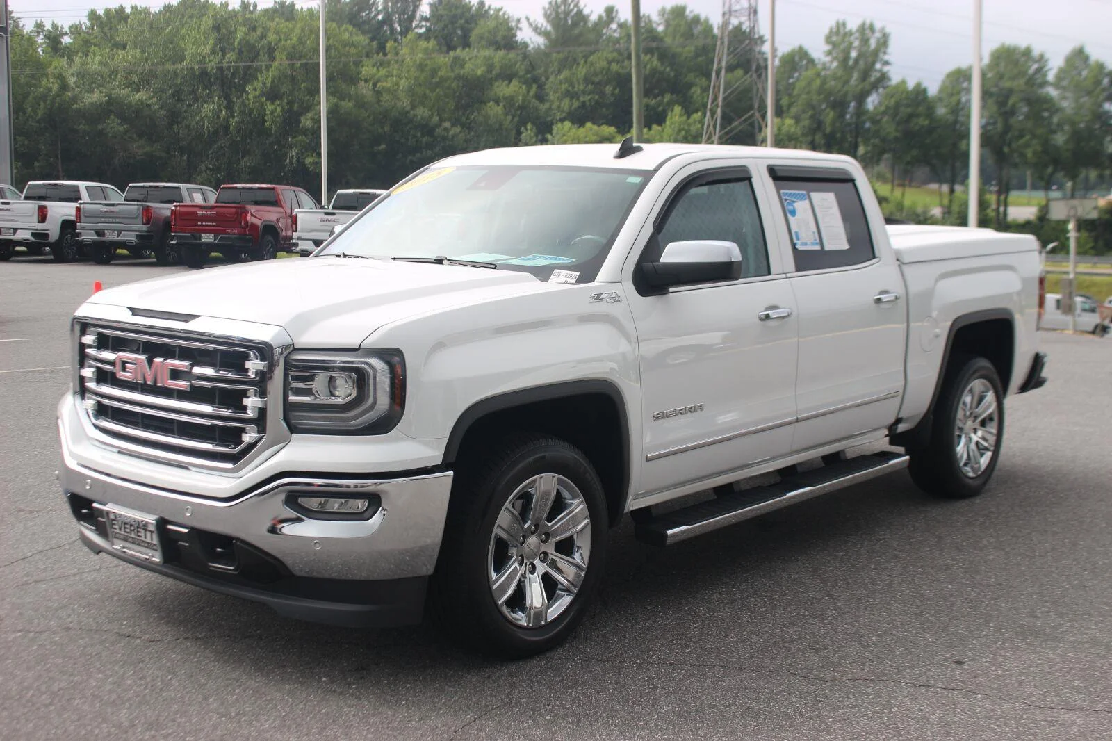 Used 2018 SUMMIT WHITE GMC SLT image 3