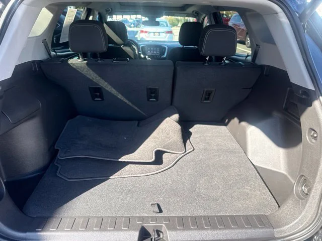 Used 2023 Black GMC SLE image 23