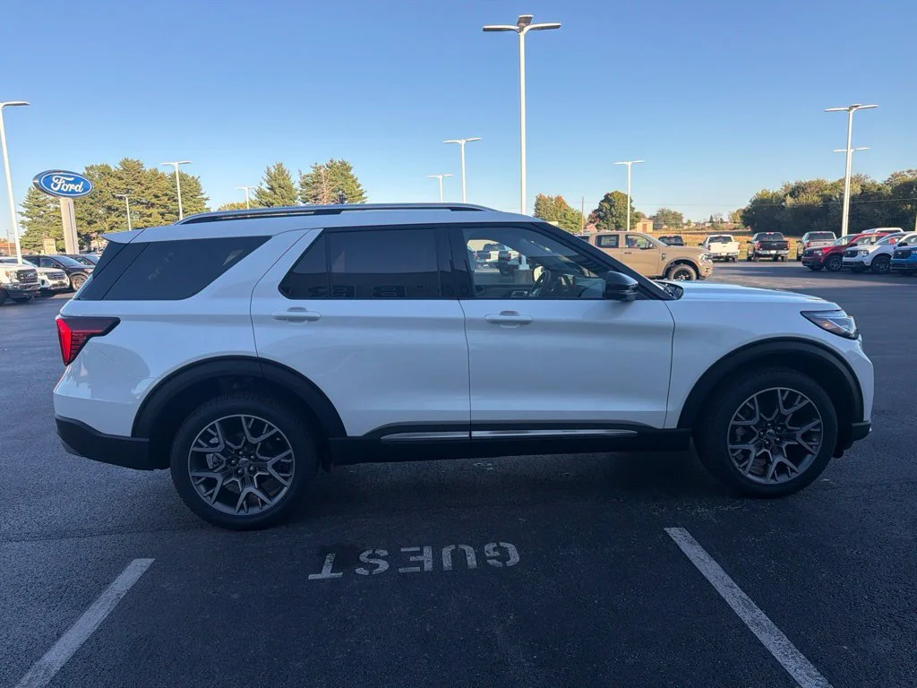 New 2027 Star White Metallic Tri-Coat Ford Platinum™ image 6
