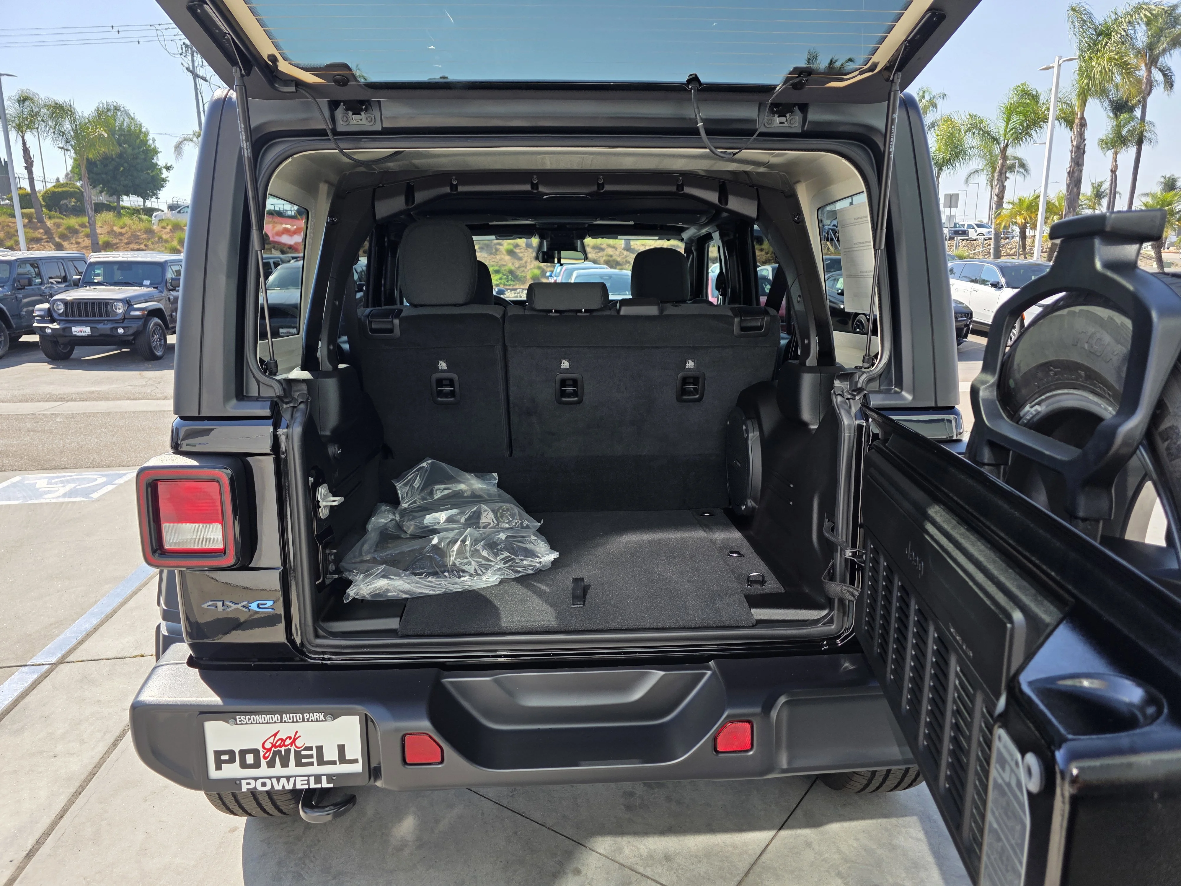 New 2025 Black Clearcoat Jeep Sport S 4xe image 18