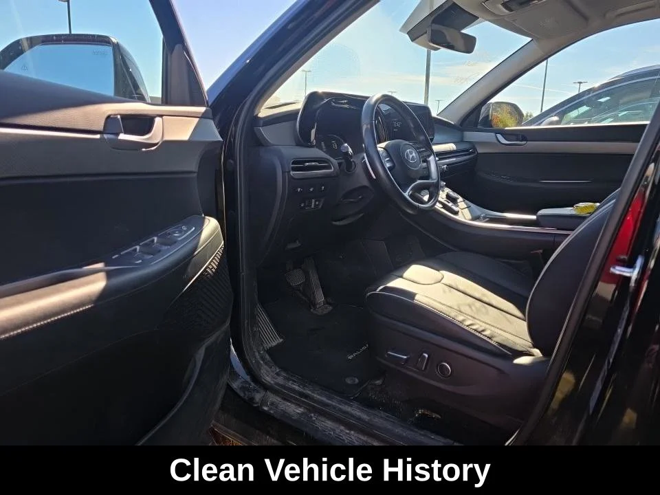 Used 2025 Black Metallic Hyundai XRT image 3