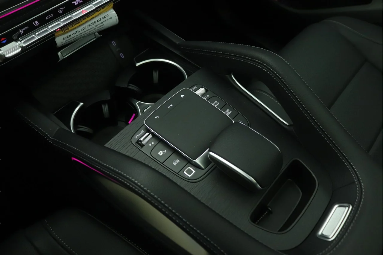 New 2026 Polar White Mercedes-Benz 450e 4MATIC® image 6