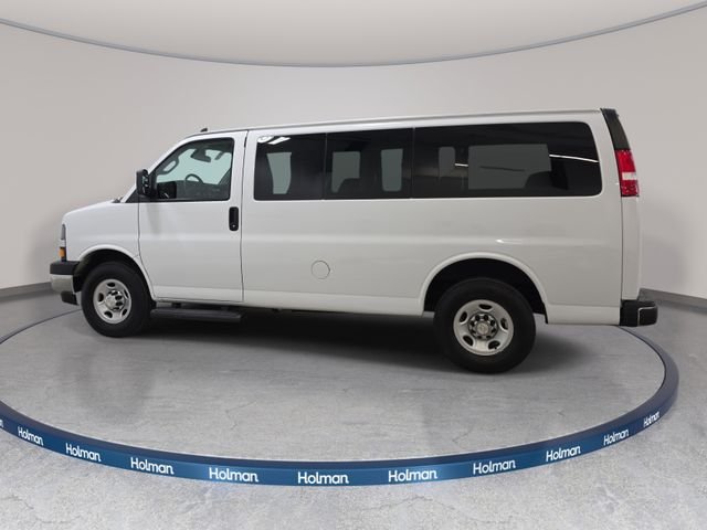 Used 2022 White Chevrolet LT image 9