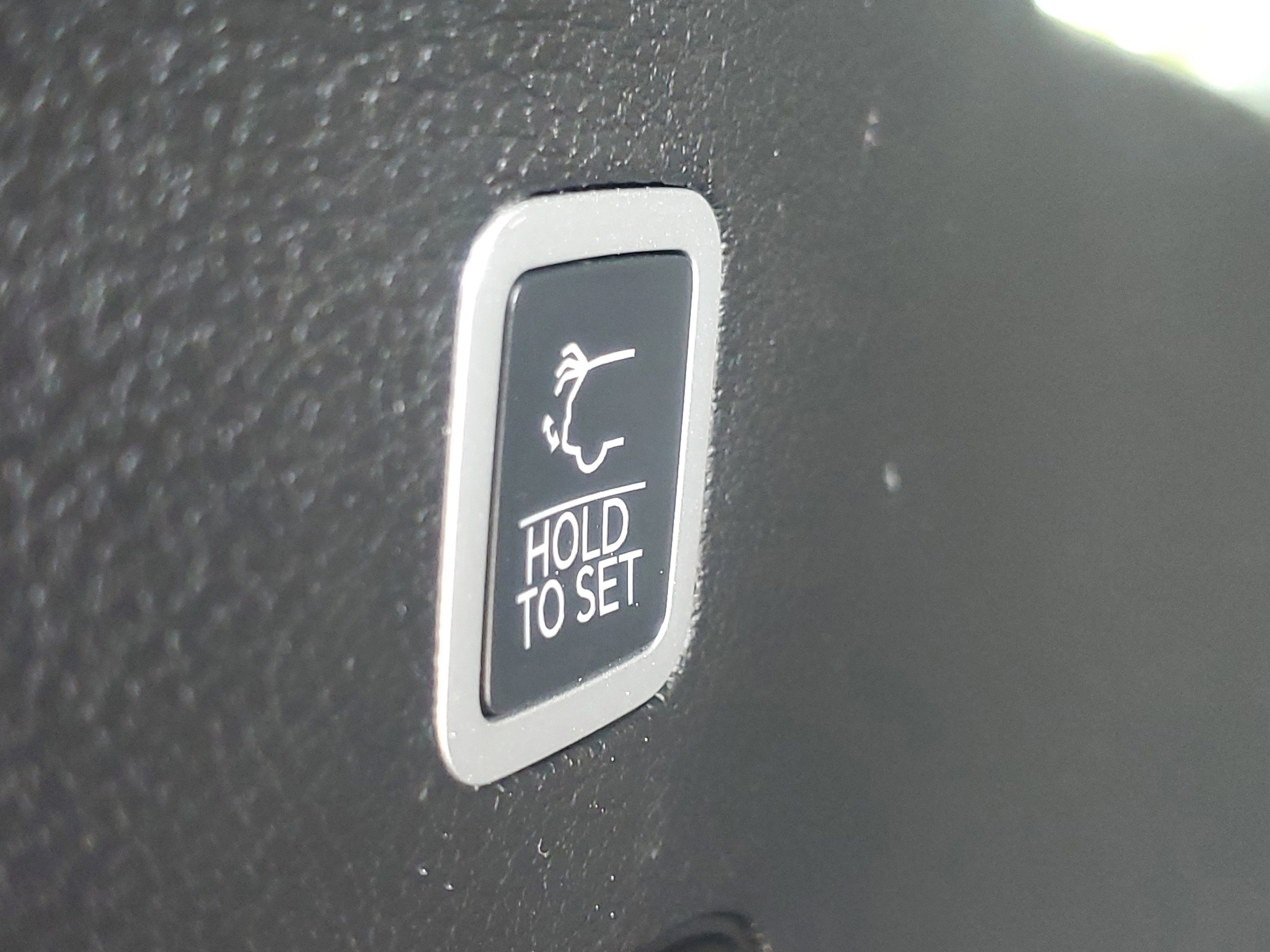 Used 2024 Bright White Clearcoat Jeep Base image 10