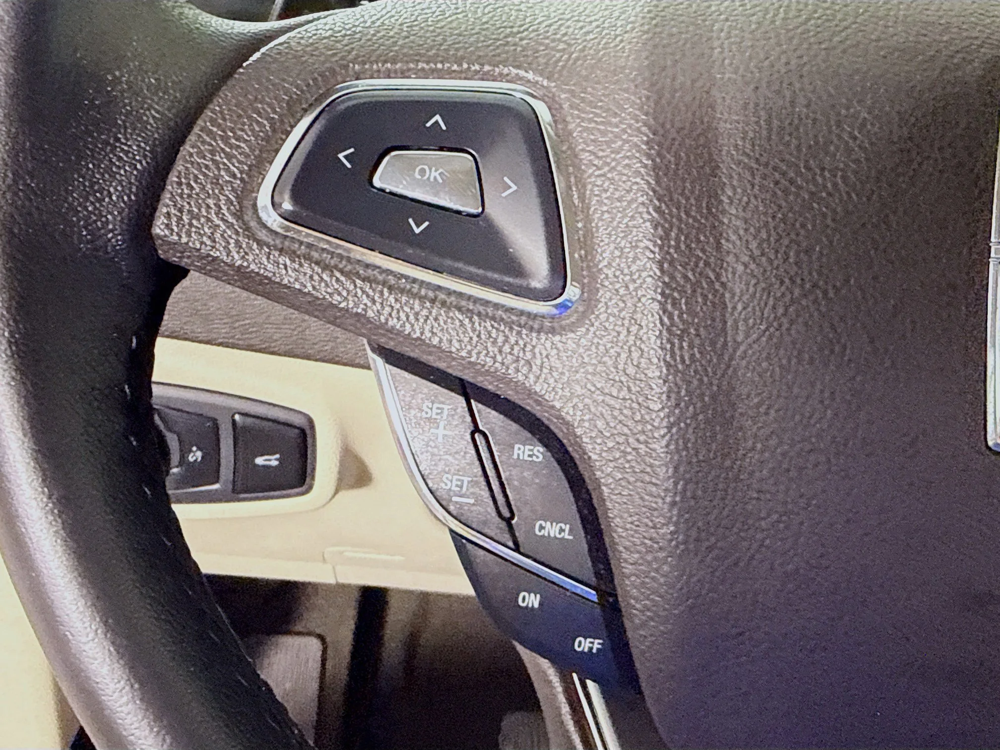Used 2019 Iced Mocha Metallic Lincoln Standard image 10