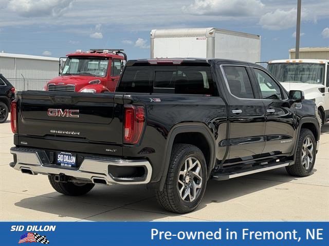 Used 2022 Onyx Black GMC SLT image 4