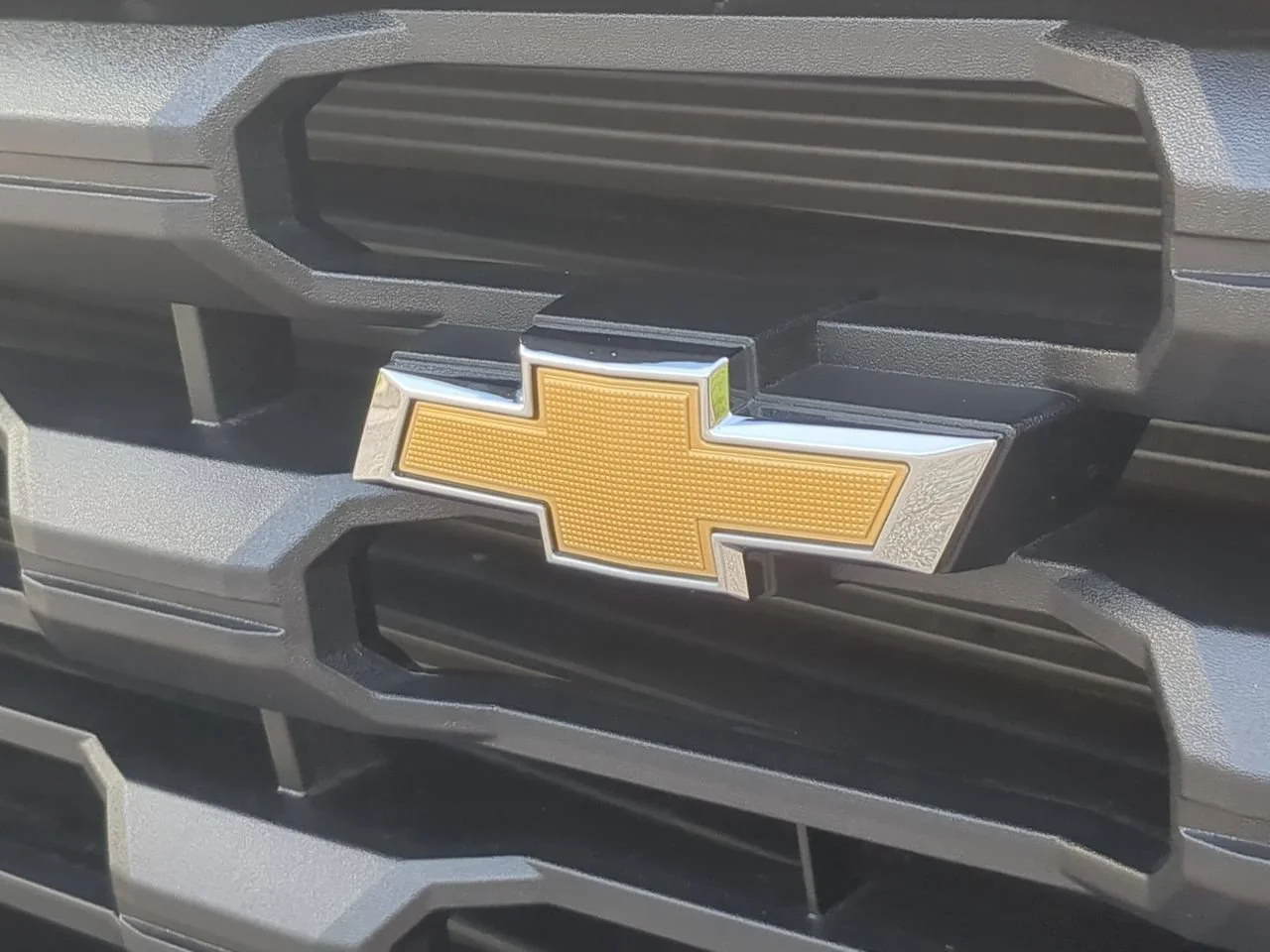Used 2022 Northsky Blue Metallic Chevrolet Custom image 31