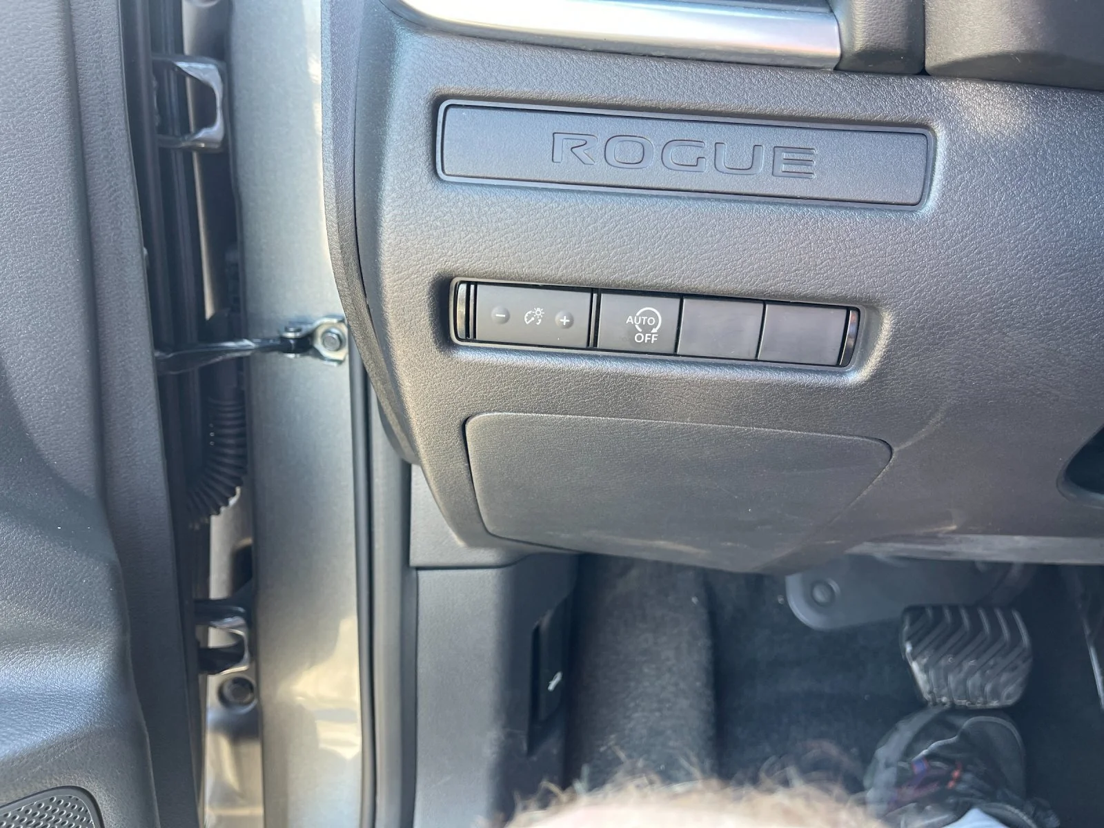 Used 2023 Gray Nissan S image 31