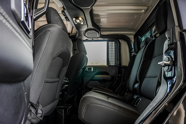 Used 2022 Black Jeep Overland image 37