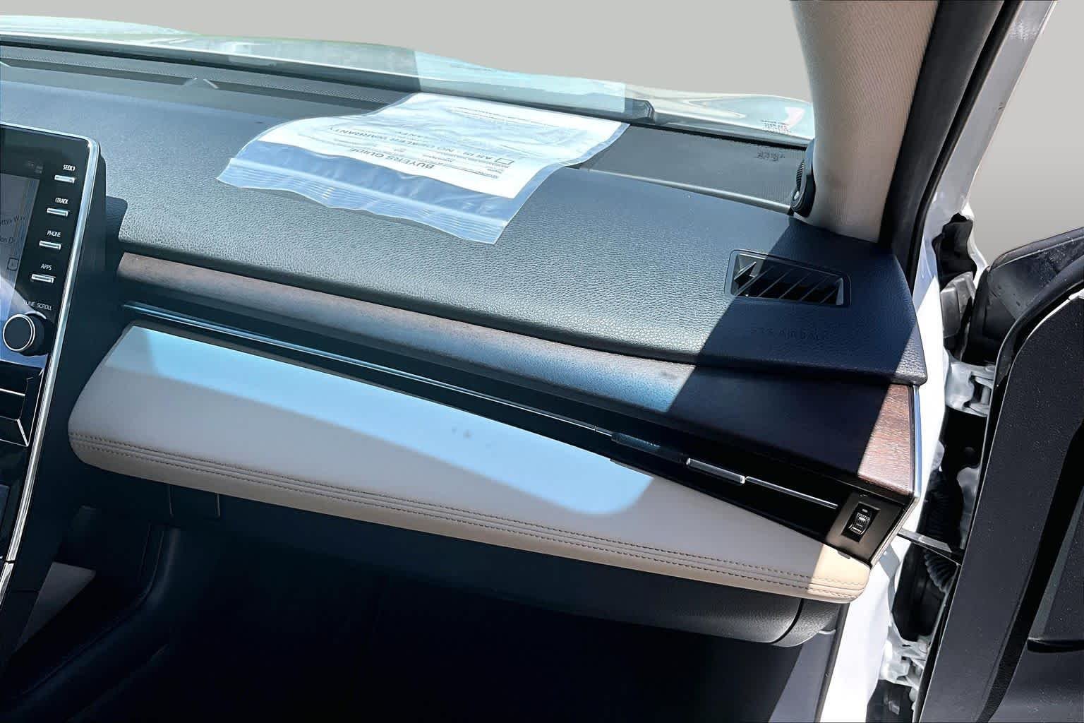 Used 2019 Wind Chill Pearl Toyota Hybrid Limited image 19