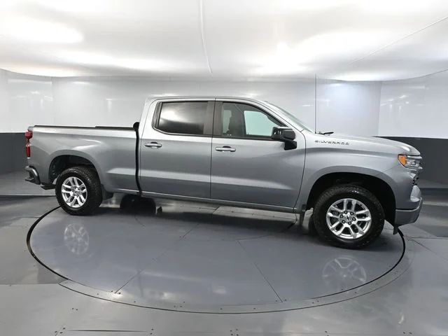 2023 Chevrolet Silverado 1500 RST - Photo 3