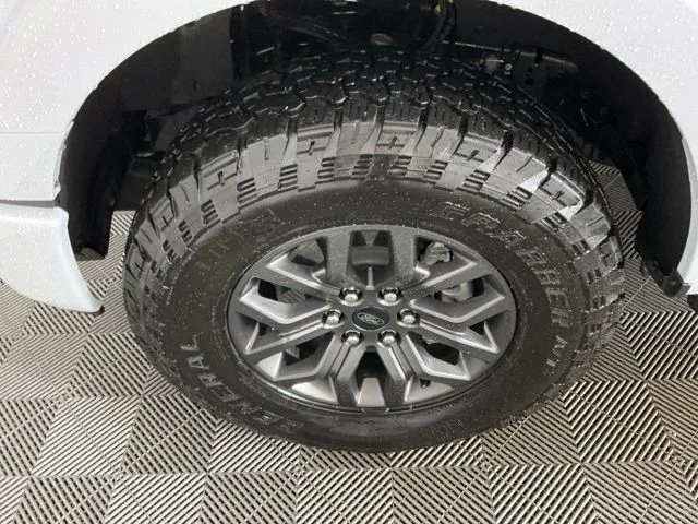 Certified Used 2025  Ford Tremor image 30