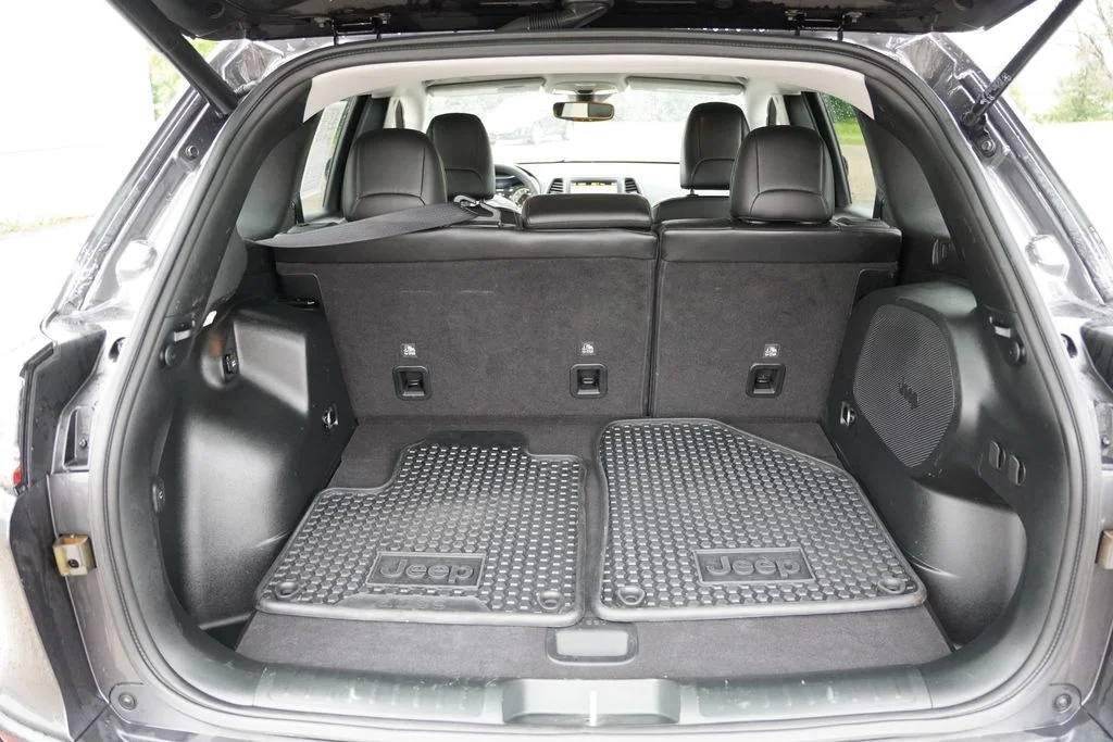 Certified Used 2022 Gray Jeep Trailhawk image 20