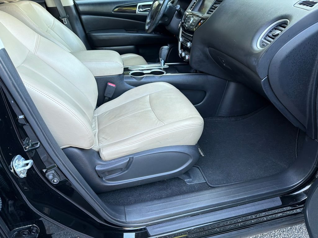 2019 Nissan Pathfinder SV - Photo 13
