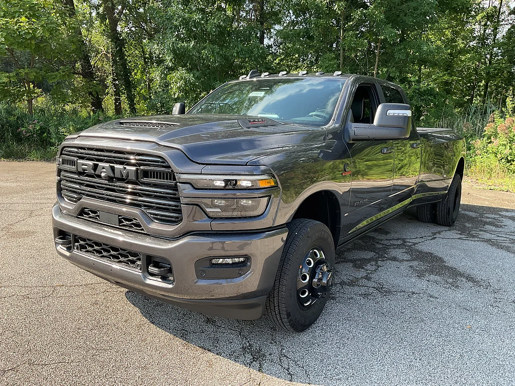 New 2027 Granite Crystal Metallic Clearcoat RAM Laramie image 3