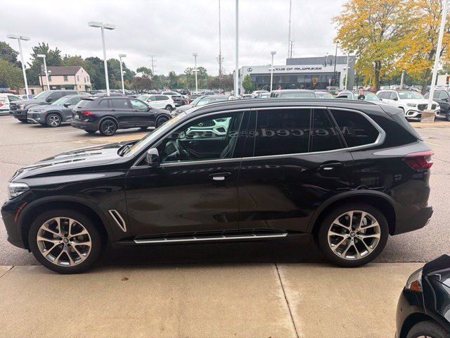 Used 2023 Black BMW xDrive40i image 5