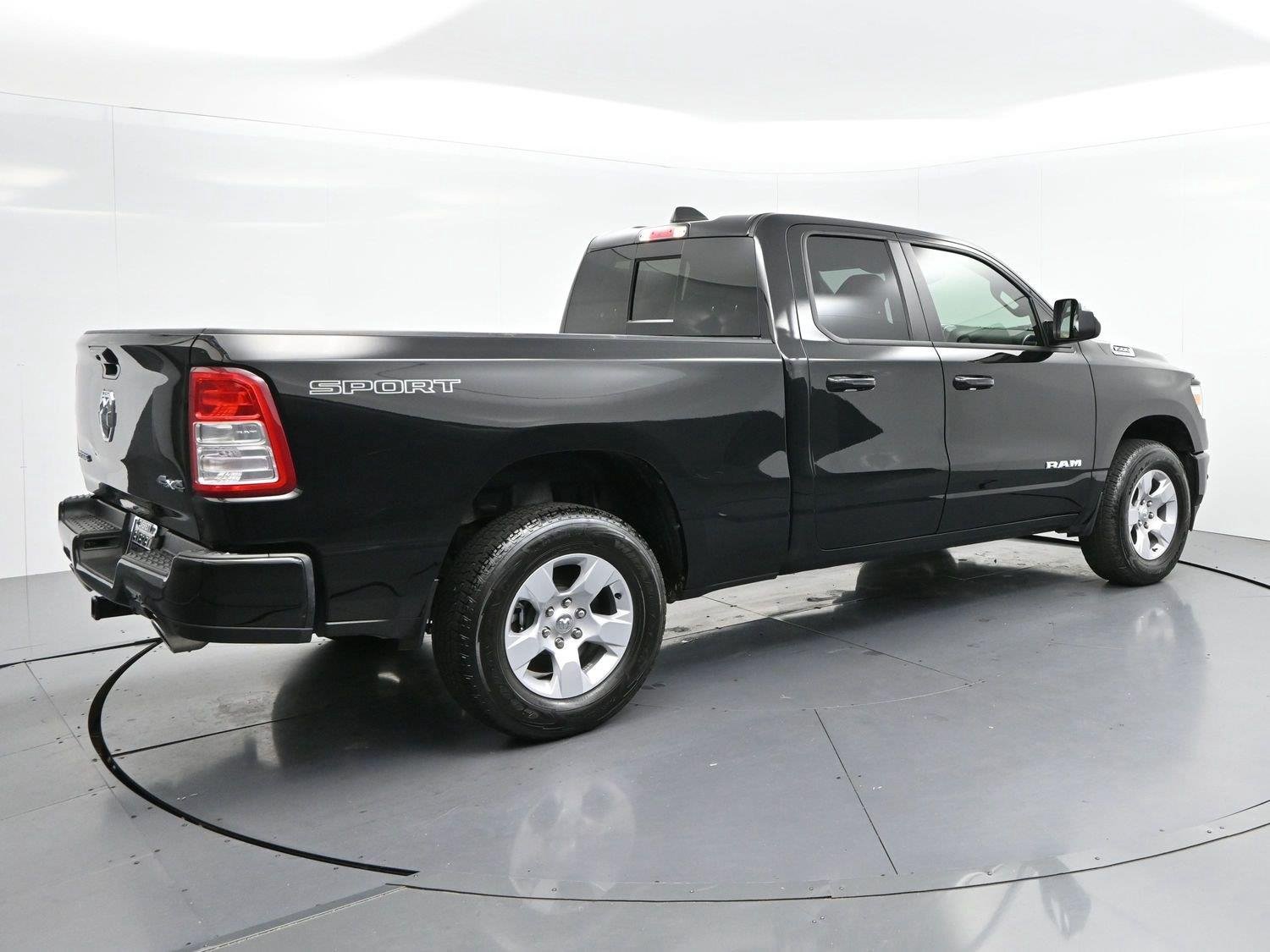 Used 2023 Diamond Black Crystal Pearlcoat Ram Big Horn image 7