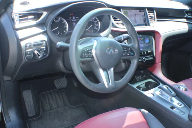 Used 2025 Black Obsidian INFINITI SPORT image 8